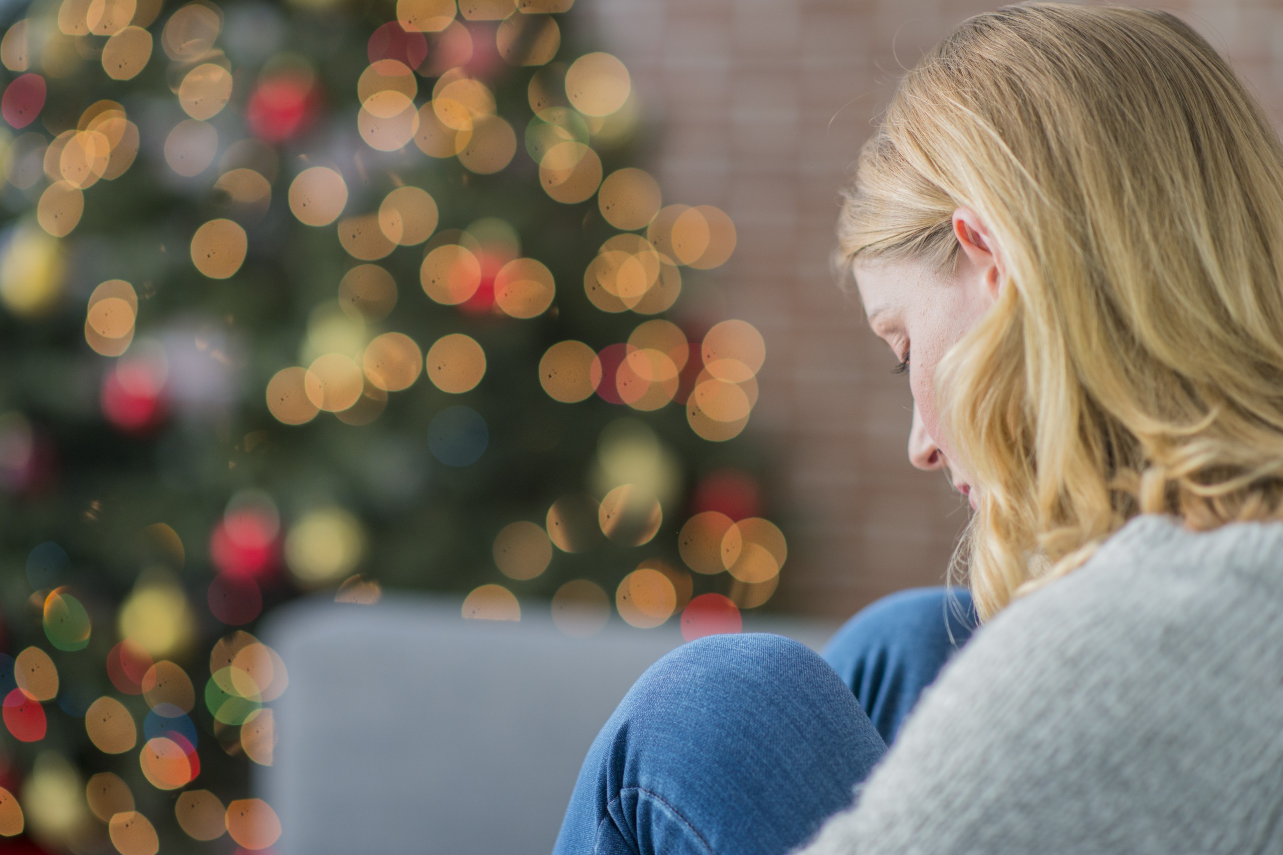 15 Tips for Coping with Holiday Grief